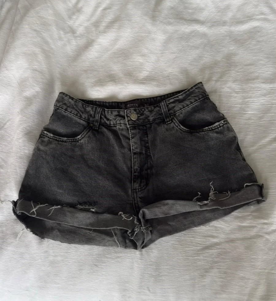 Usado por Paula Arregui, Shorts Pepita Jeans , talla 40