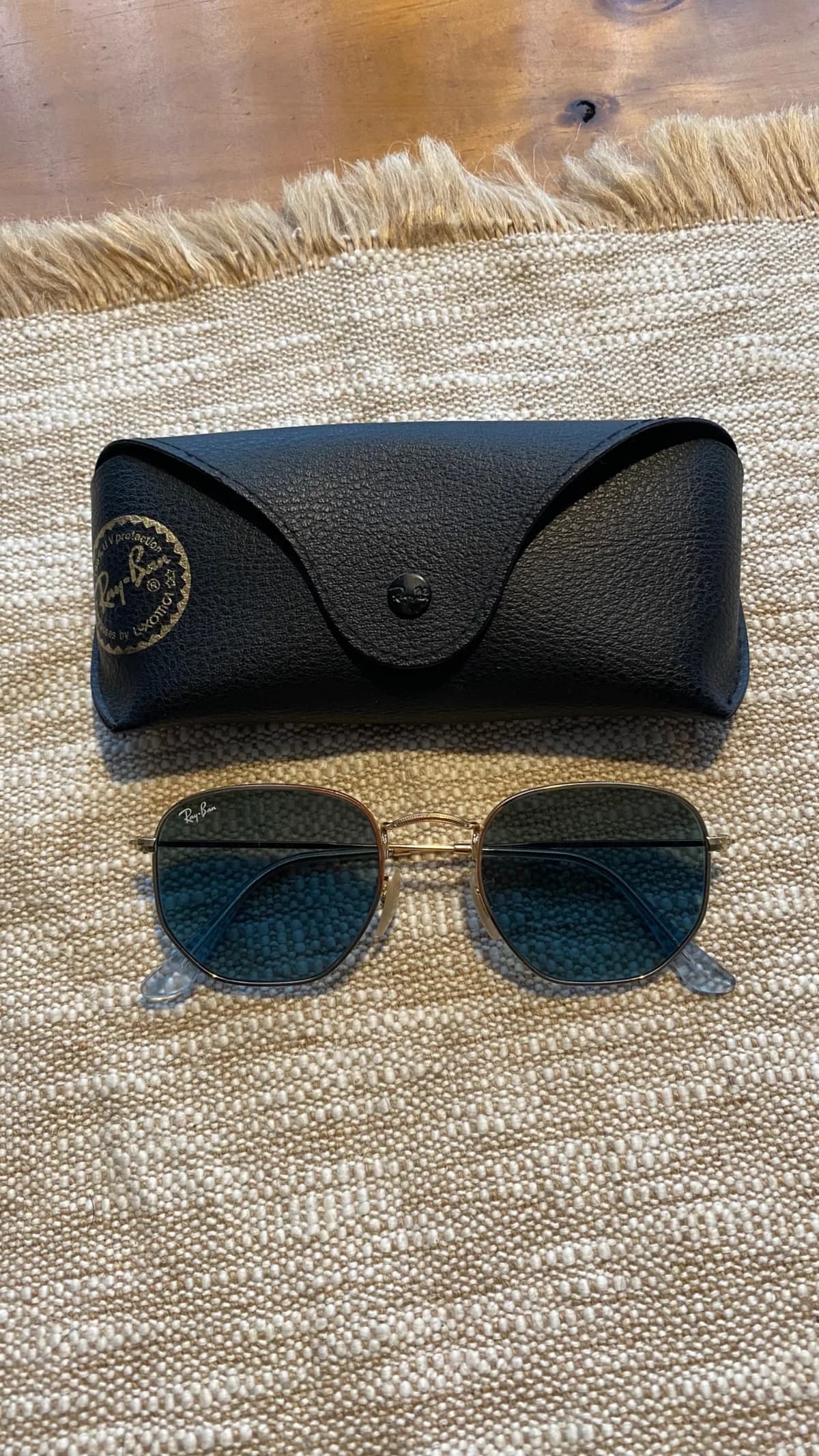 Usado por Arlette Krüger , Ray-Ban RB3548N Hexagonal