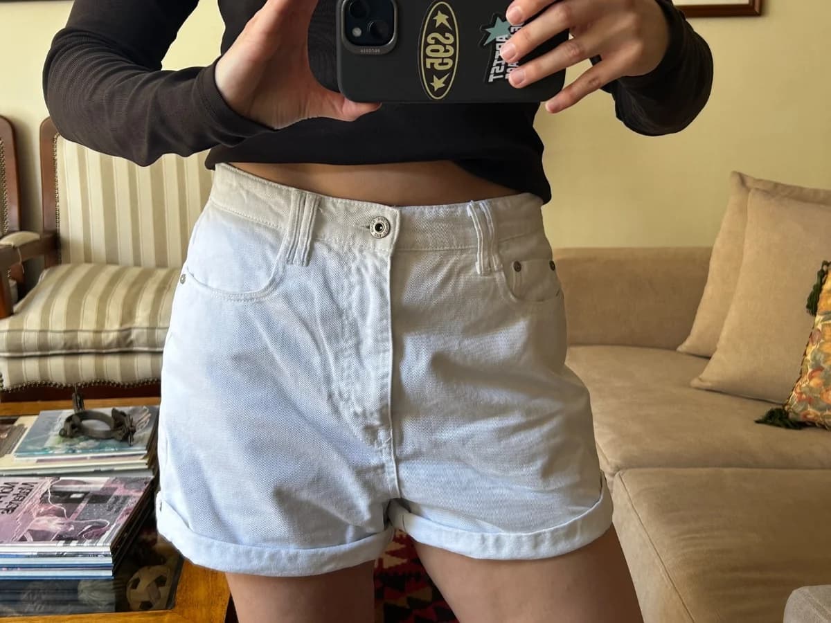 Usado por Amalia Traub , Mom short blanco, talla 40