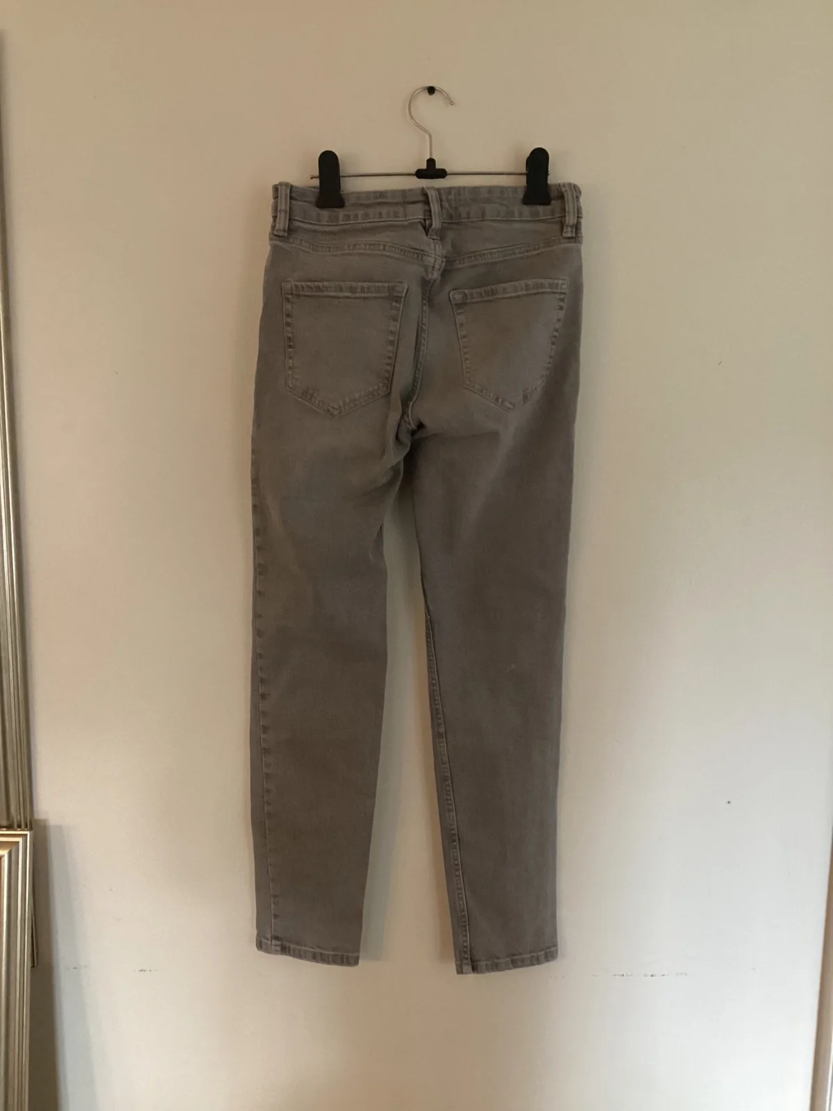 Jeans gris claro — foto 1