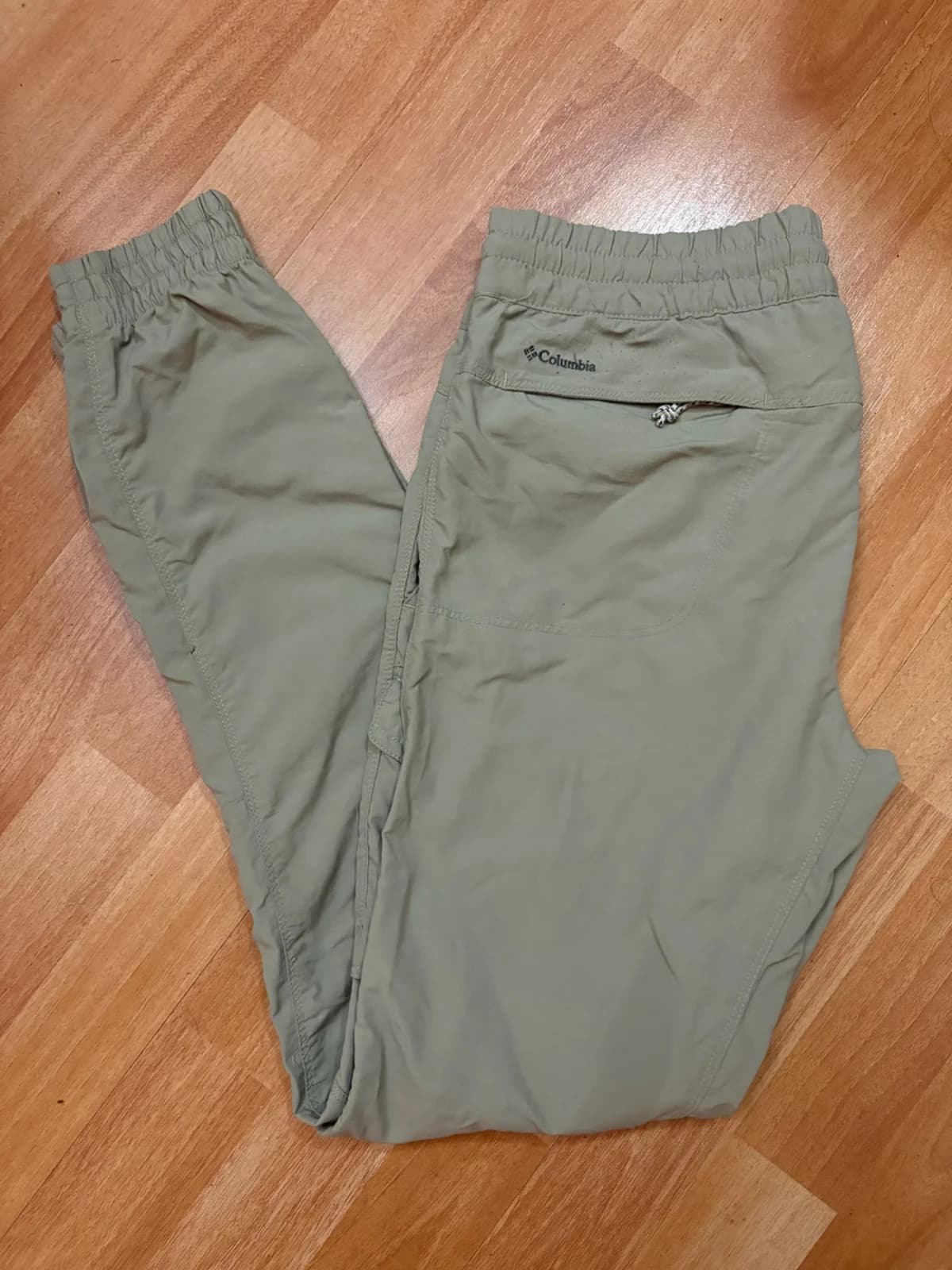 Usado por Constanza Monserrat Salas Alveal , Pantalón trekking Columbia , talla Xs
