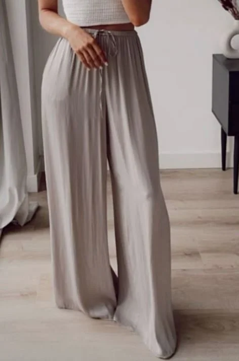Usado por Paula Arregui, Palazzo Satin - Zara, talla M