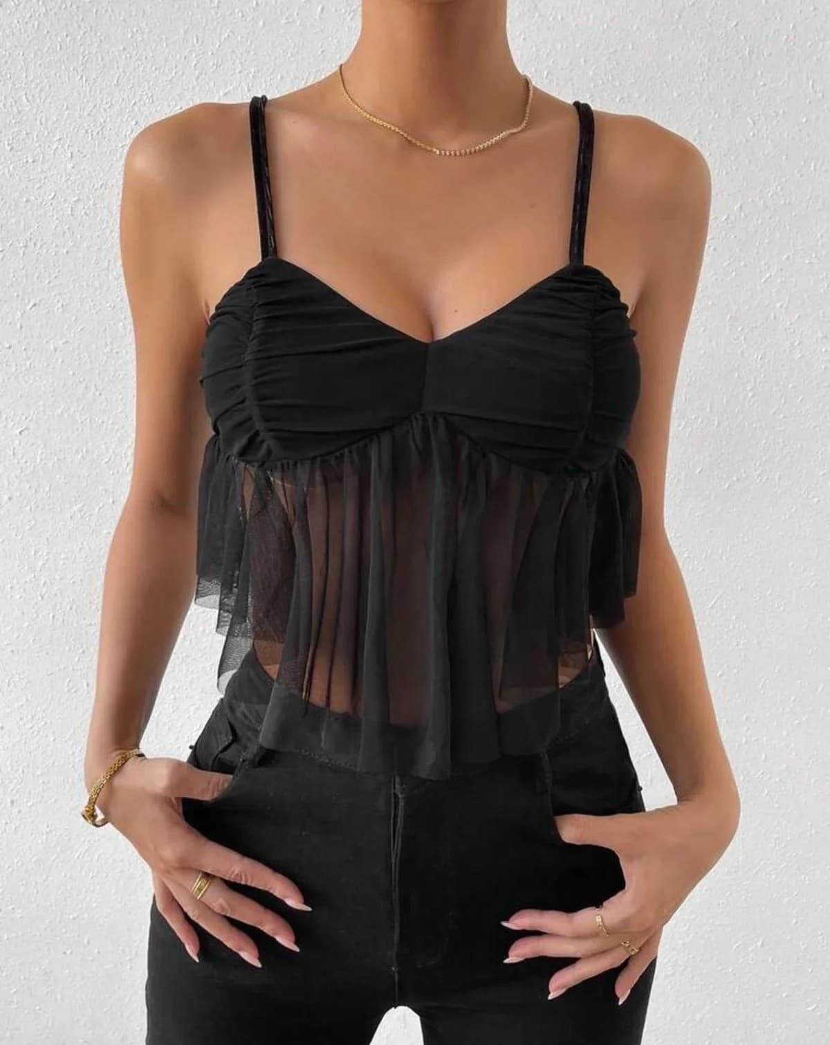 Usado por Igvaleen’s closet , Top con encaje y terciopelo S/M, talla S/M