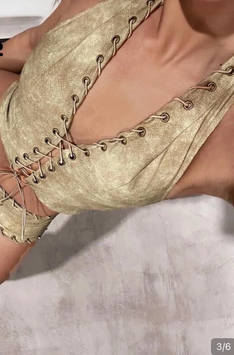 Usado por Camila Paz Vergara Novoa , Top eco cuero , talla L