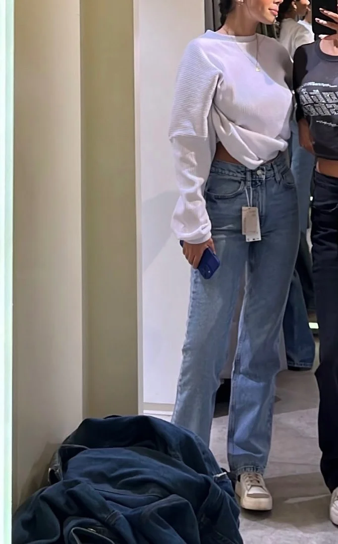 Usado por Karina Zamora, Jeans Mango , talla 34