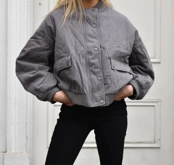 Usado por Javi Muñoz, Chaqueta Bomber Oversized, talla XS