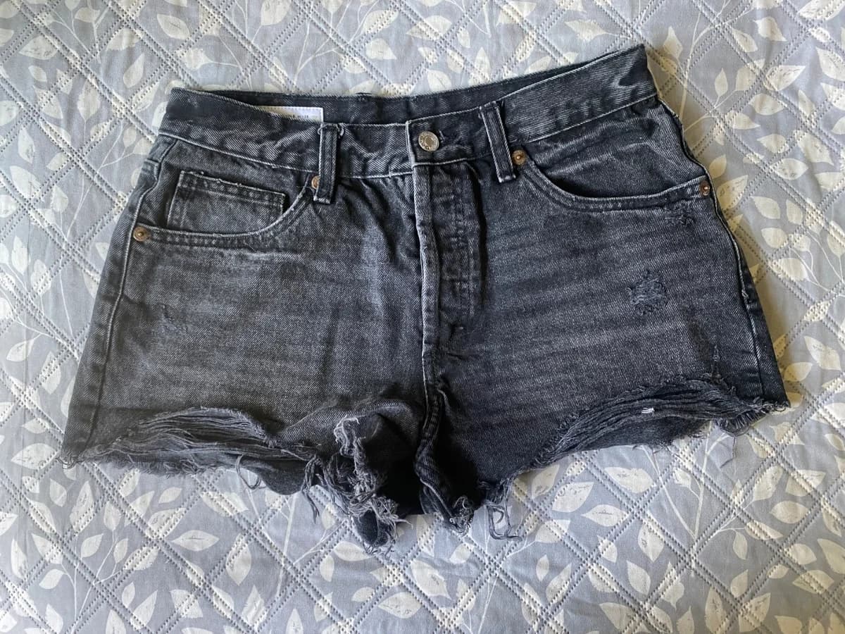Usado por Barbara Menichetti, Short ZARA tiro medio/bajo, talla 38