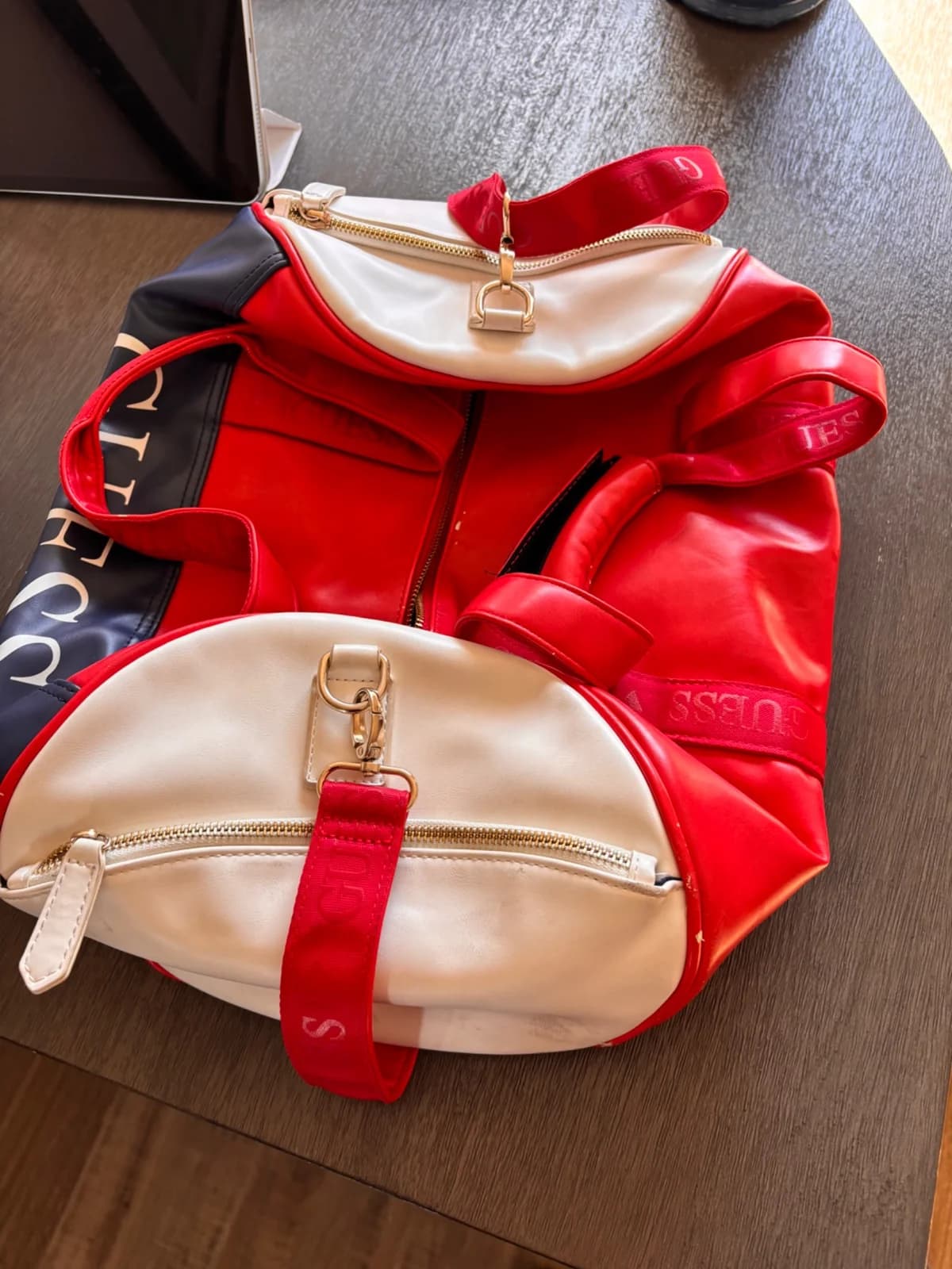Usado por Florencia Merino, Bolso Rojo G