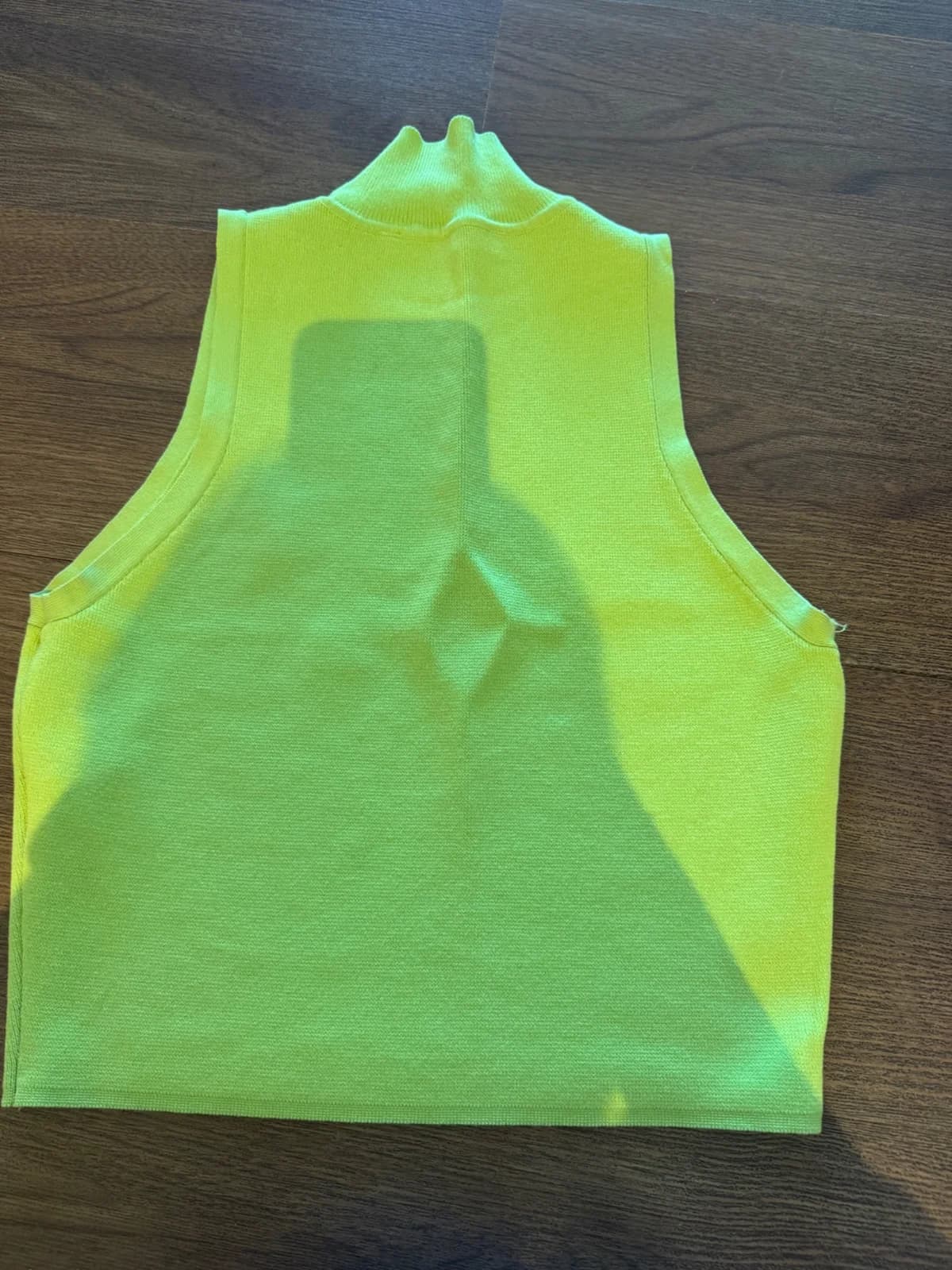 Usado por Vanesca Osorio, Top tejido zara , talla M