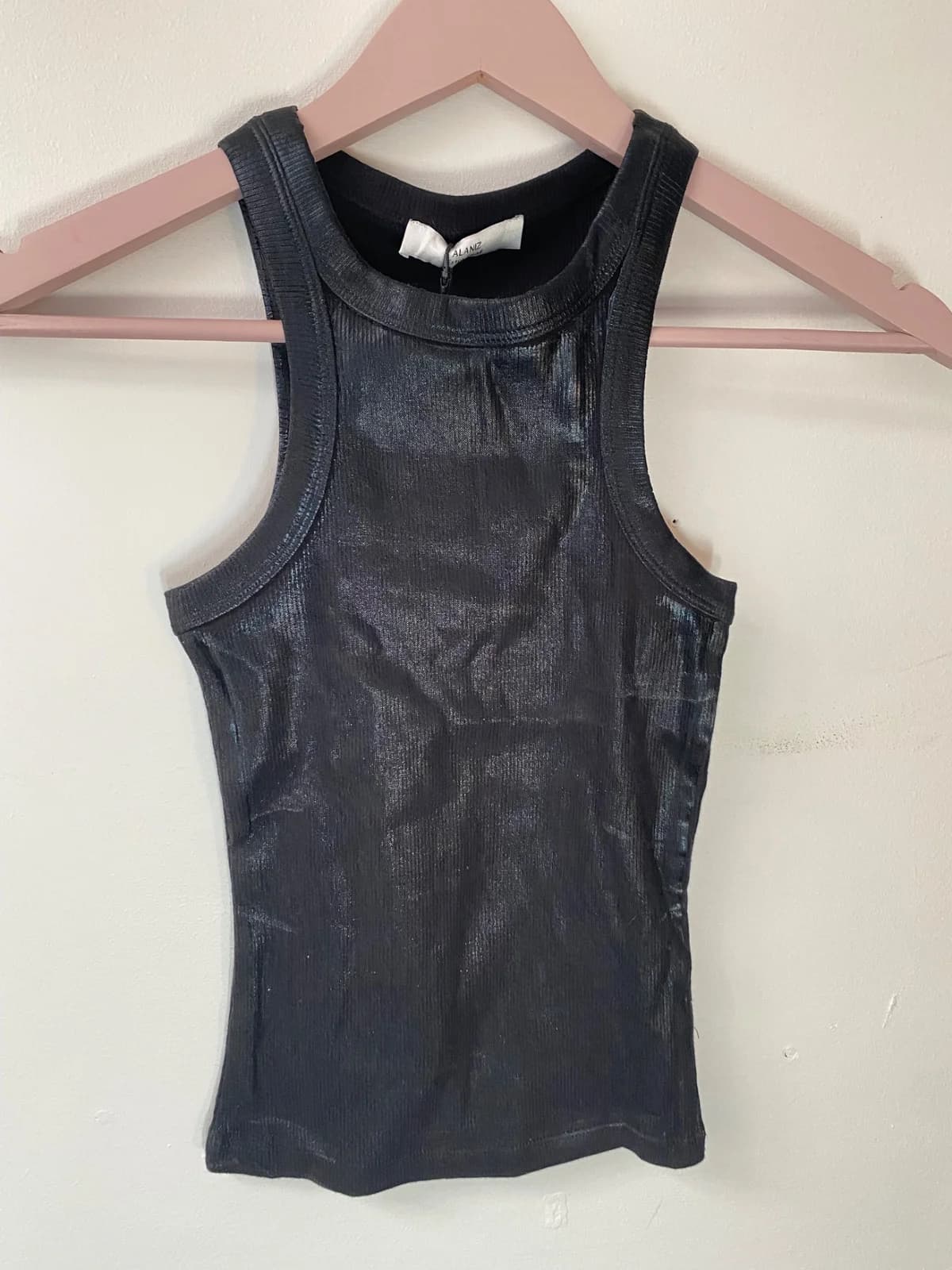Usado por Gabriela Emilia Saez Pacheco , Polera alaniz nueva , talla Xs