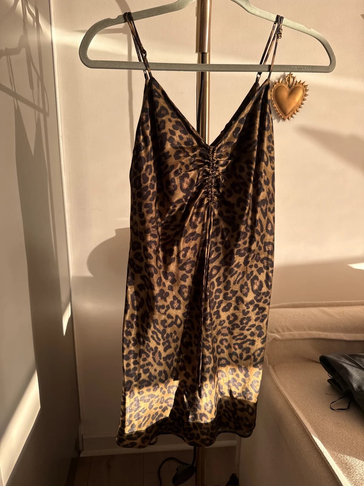 Usado por Consuelo Navea, Vestido print Zara , talla Xs