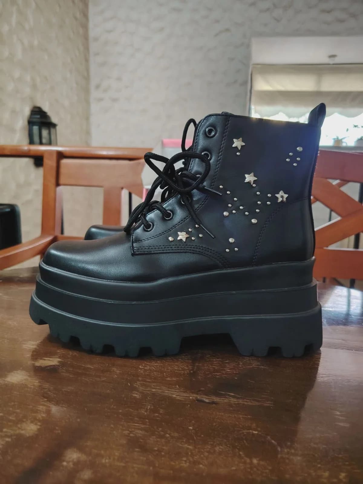 Usado por Mariam Luis Arriagada, Botas de plataforma , talla 37