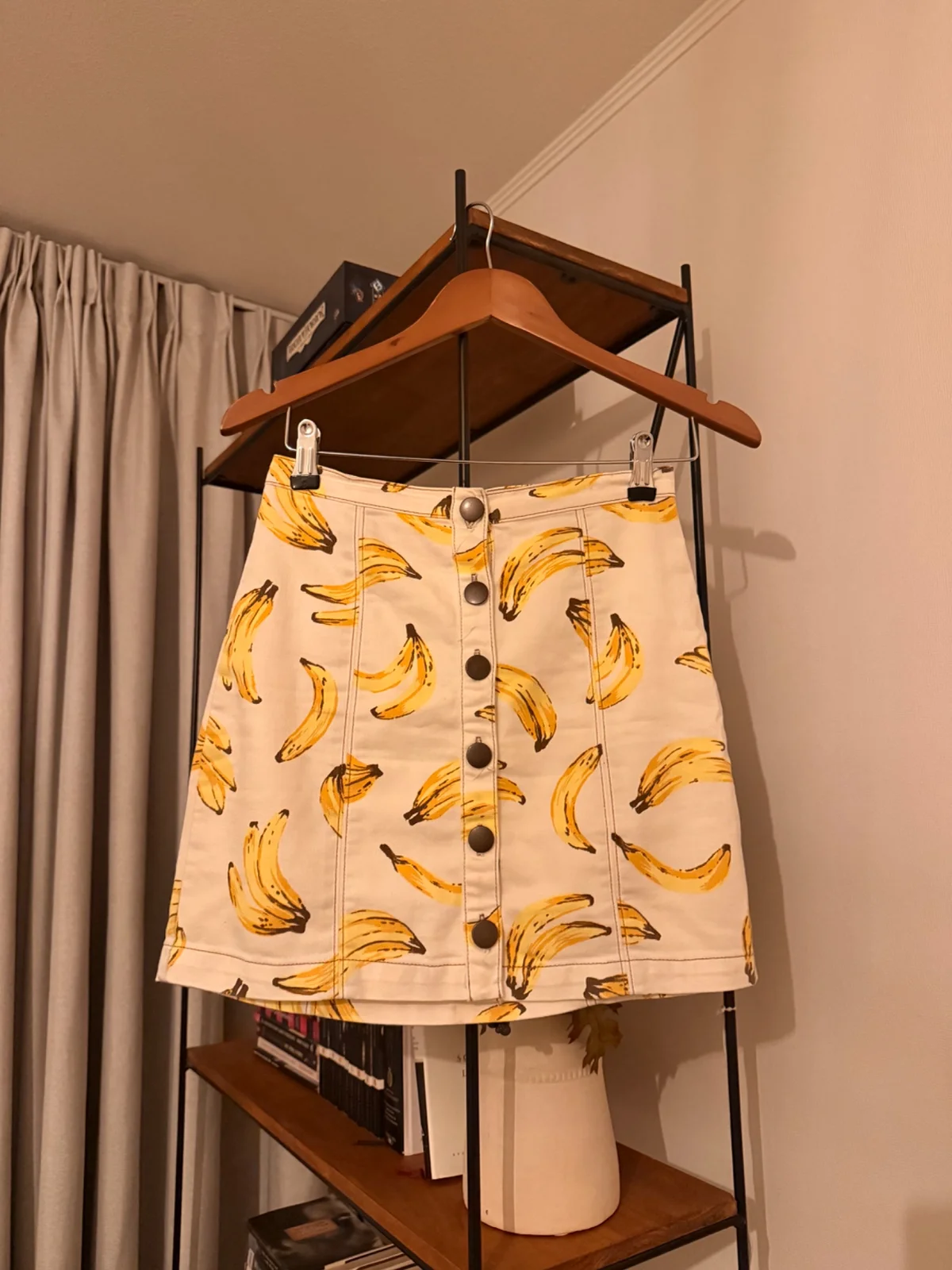 Usado por Caterina Contreras, Falda Urban Outfitters, talla XS
