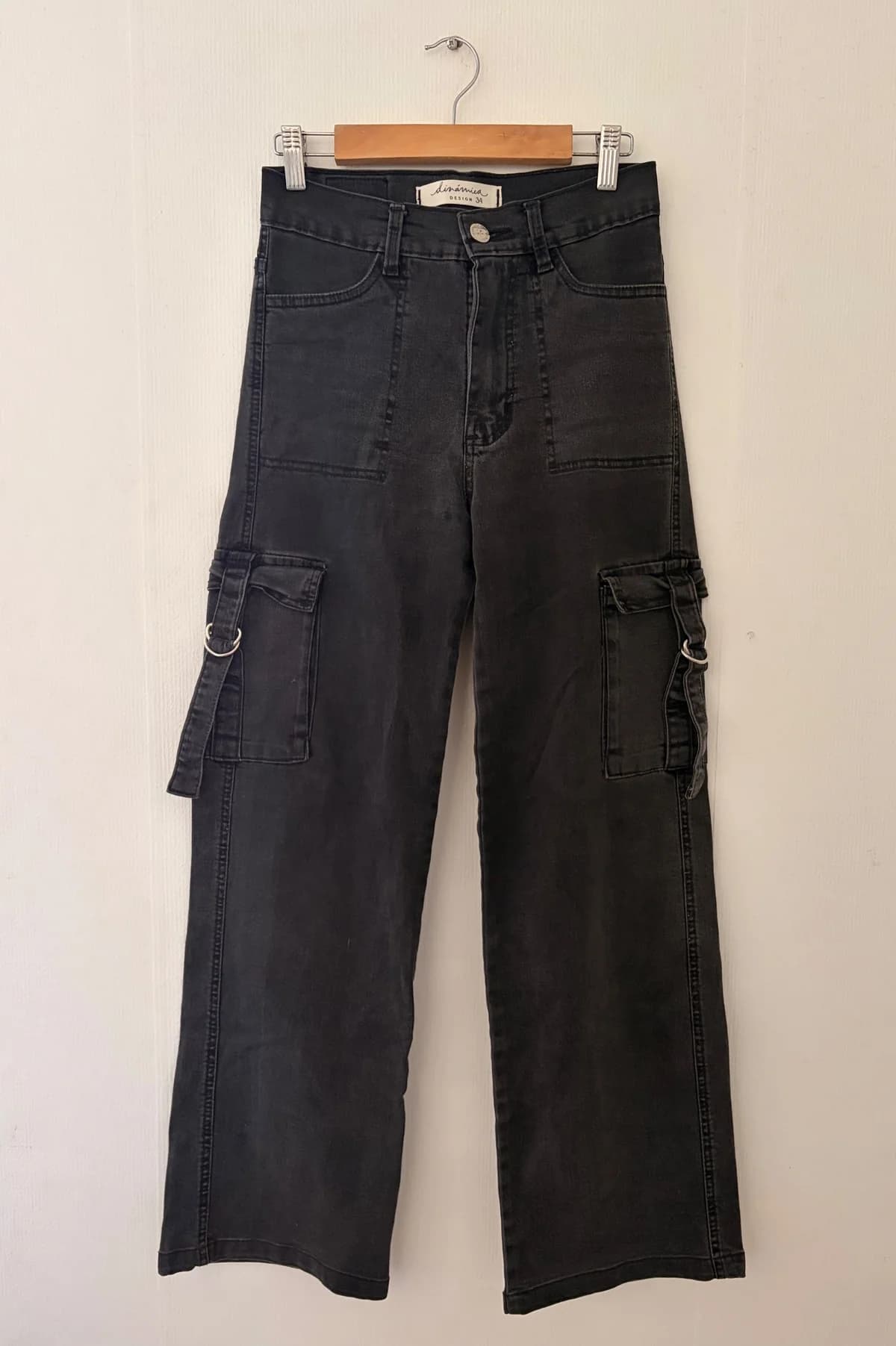 Usado por Fabiana Lillo, Pantalón Dinamica , talla 34