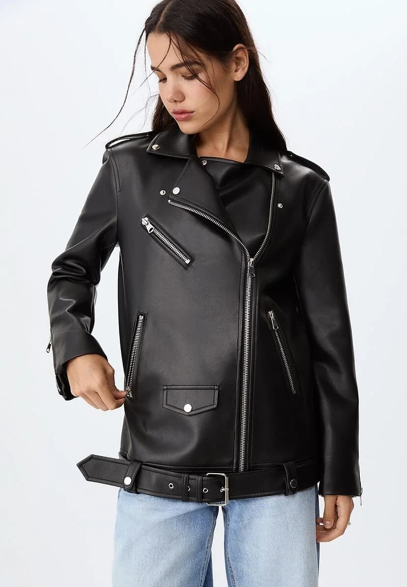 Usado por Micaela Piwonka, Chaqueta eco cuero Stradivarius, talla S