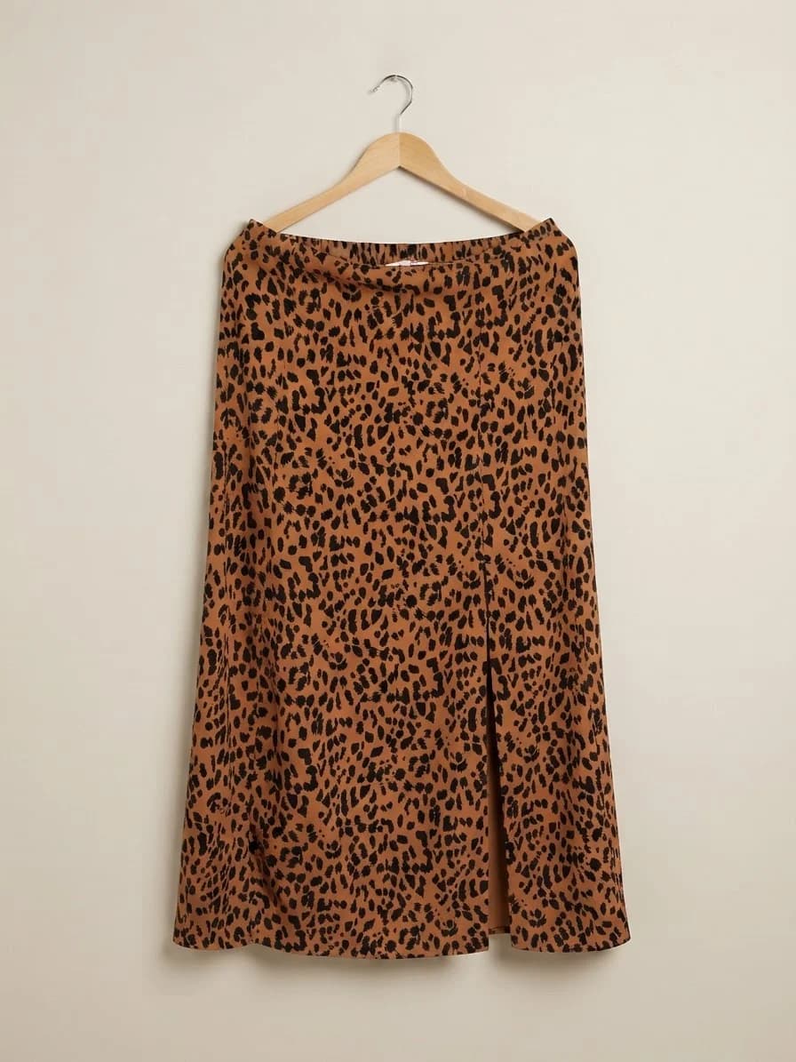 Usado por Geraldine torres pacheco, Falda, talla M