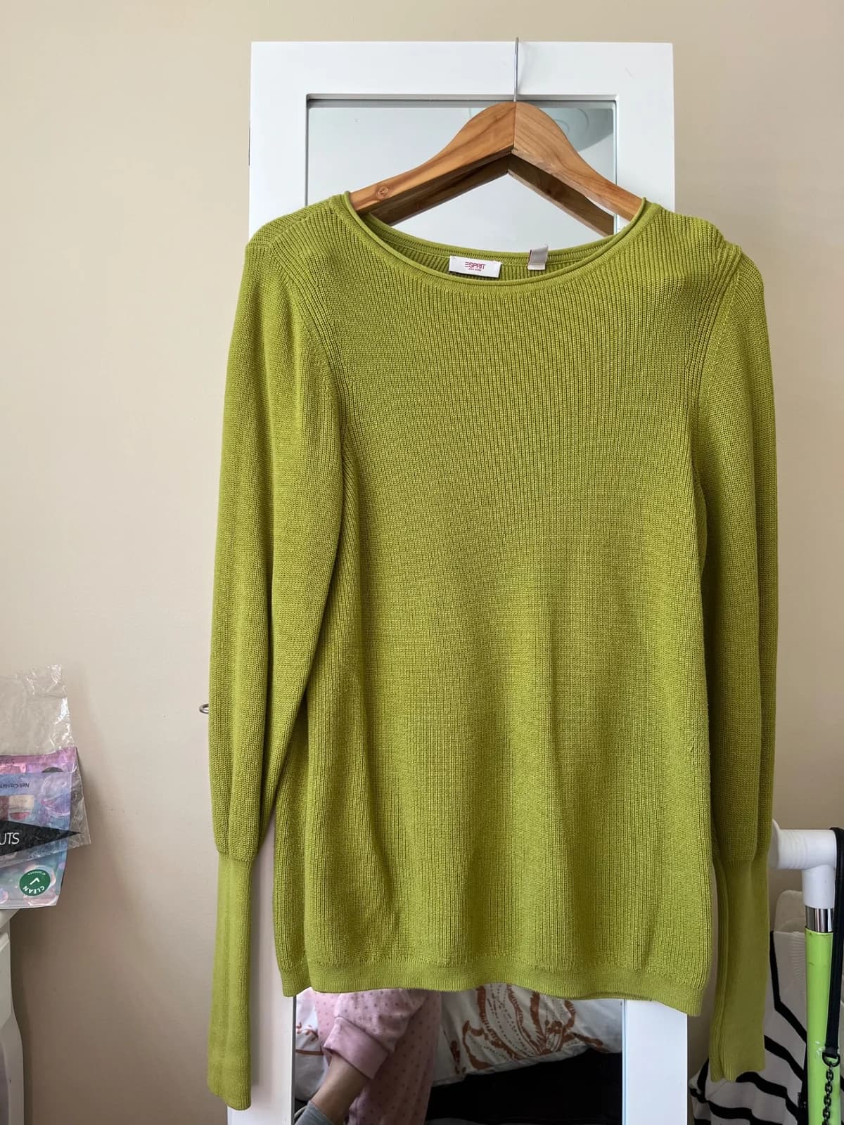 Sweater Esprit verde lima cuello redondo — foto 1