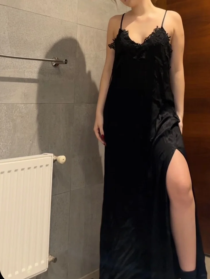 Usado por María Jesús , Vestido formal con encaje en el escote , talla M