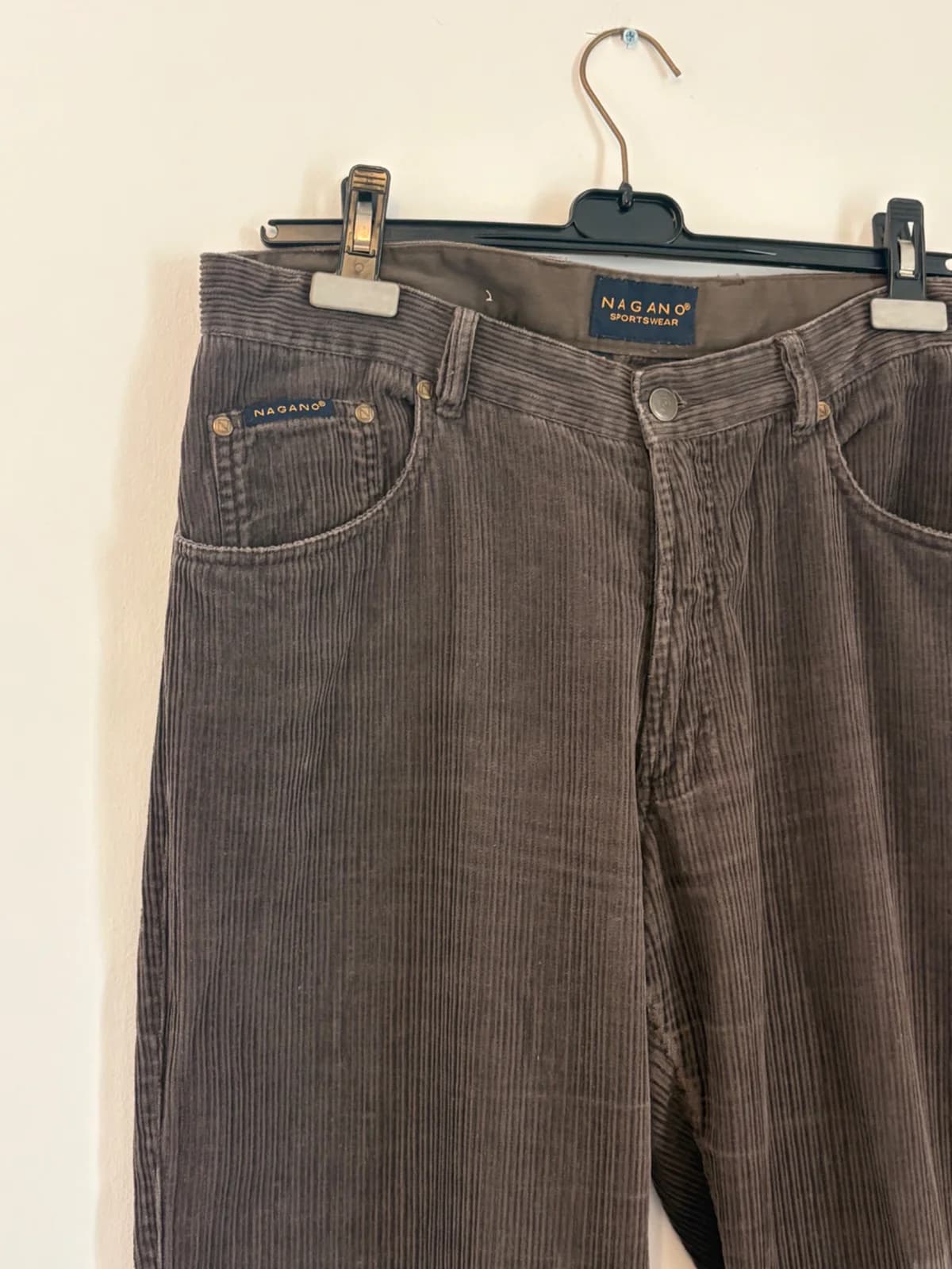 Usado por Sofia Marti, Pantalón cotele cafe, talla 42