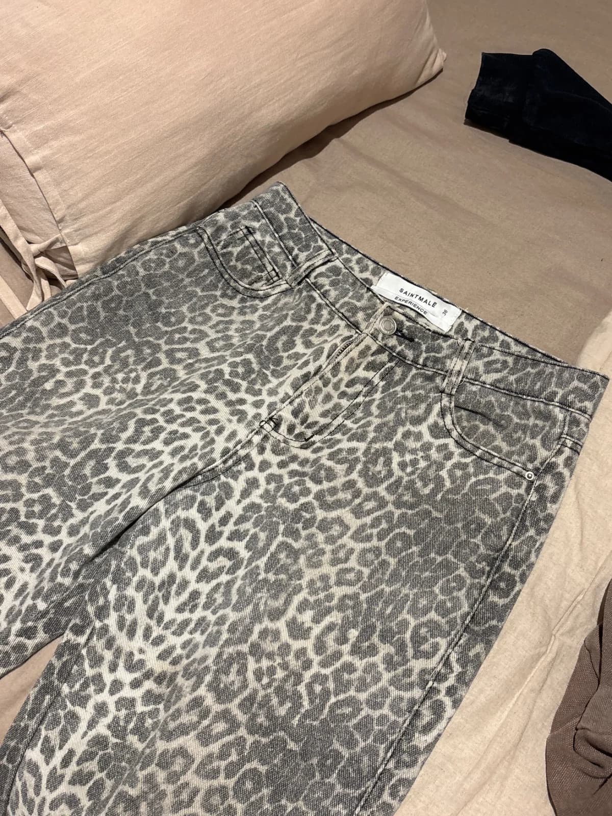 Usado por Dolores Seguel Márquez, Pantalones saint male , talla 36