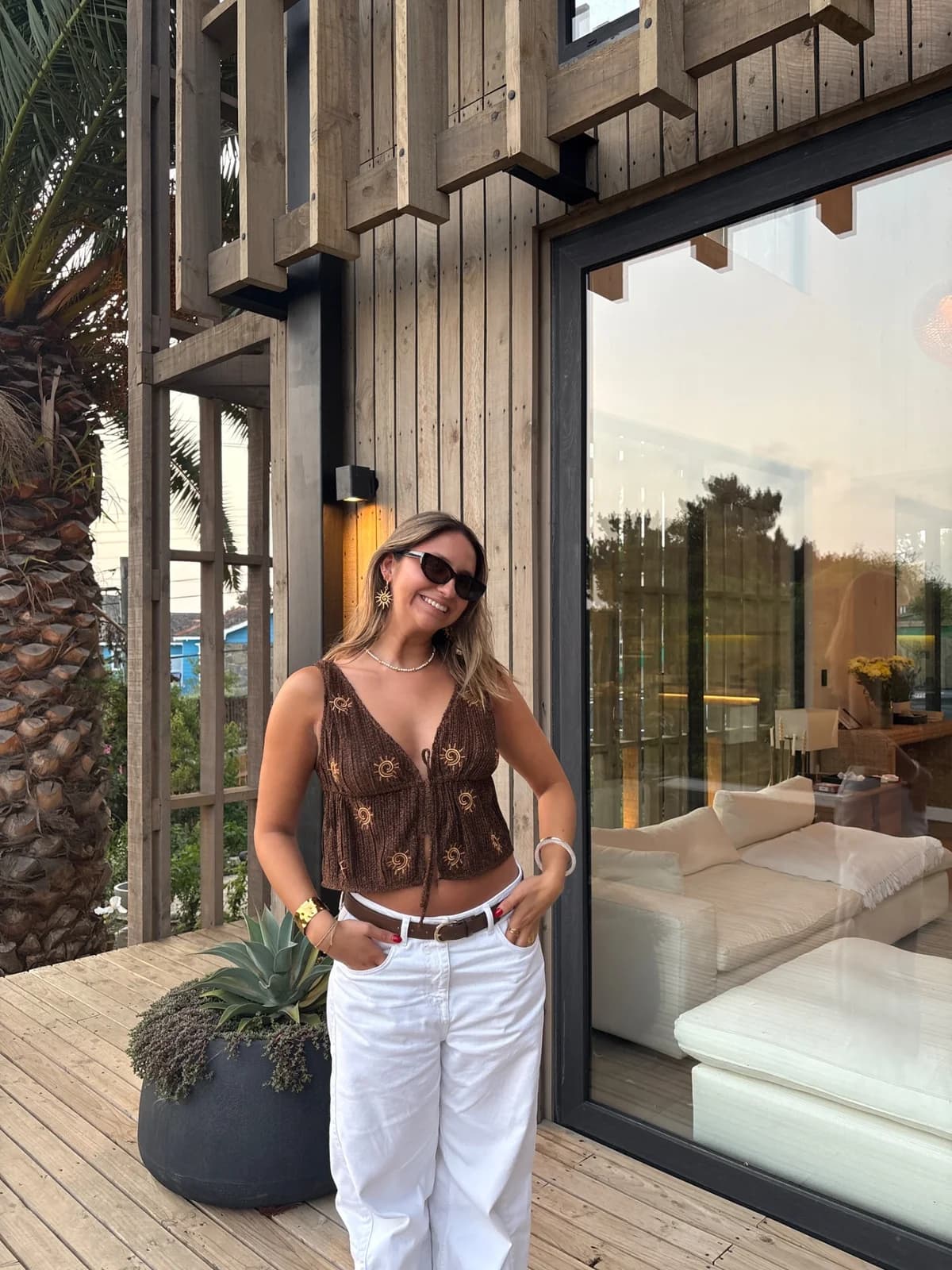 Usado por Toti Arrive, Top brillos café , talla S