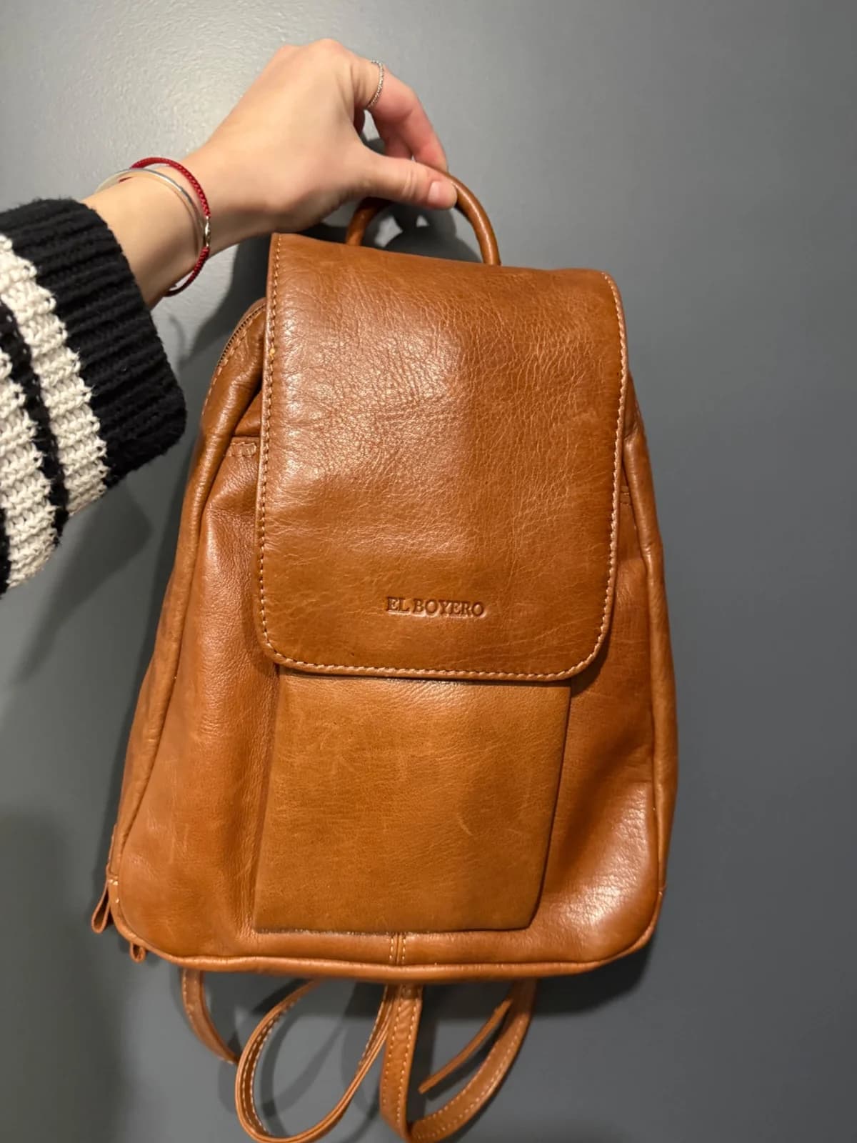 Usado por Denise Dubois, Cartera Cuero