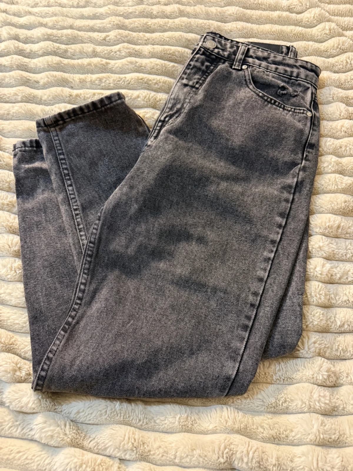 Usado por Anyela , Jeans Mom, talla 42