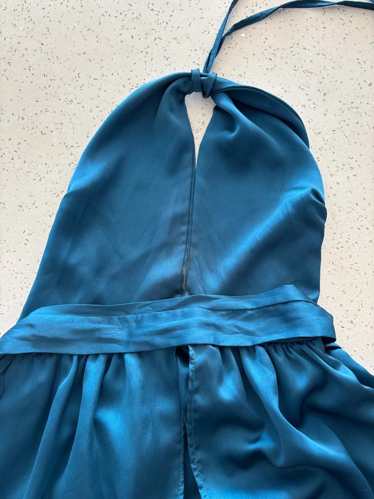 Vestido largo amarras al cuello — foto 1