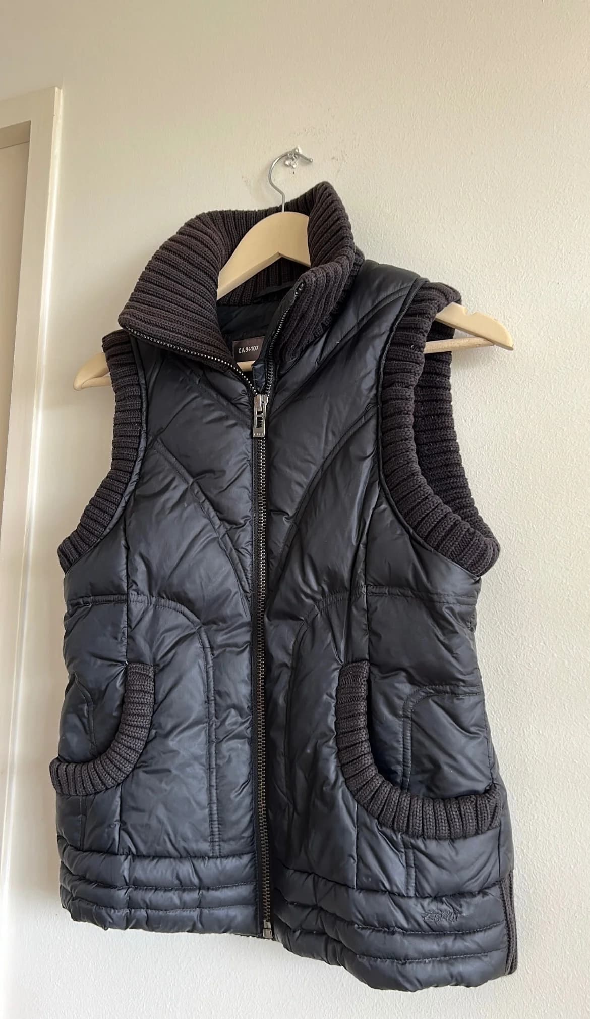 Usado por Fernanda Fortunati , Chaqueta de pluma , talla S