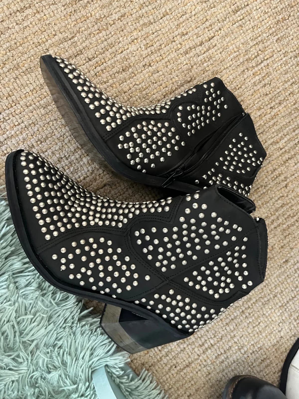 Botines tacón con tachas talla 38 — foto 1