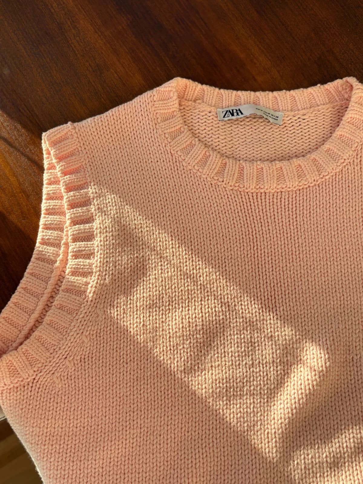 Usado por Valentina Jesús, Chaleco Zara, talla M