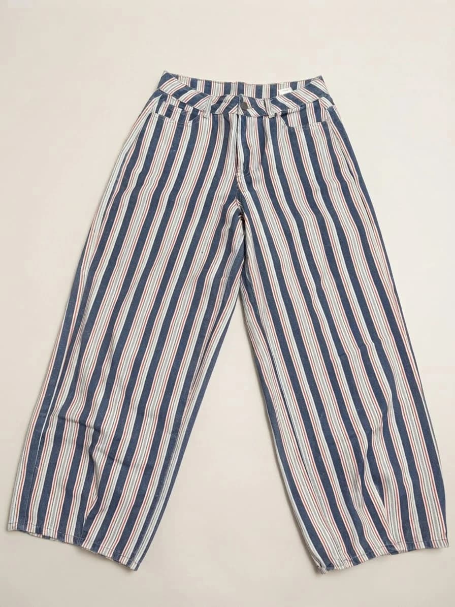 Jeans rayas rojas azules — foto 1