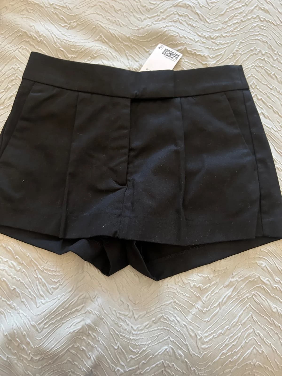 Usado por agustina gajardo, falda short hym nueva, talla 32
