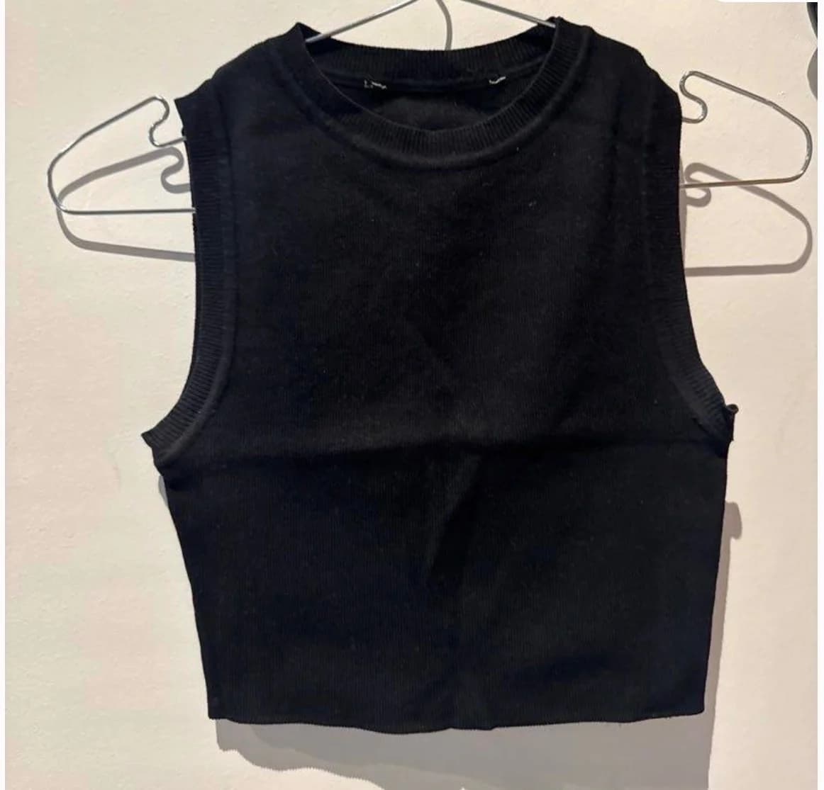 Usado por María de los Ángeles Esveile Molina , Top negro básico zara, talla S