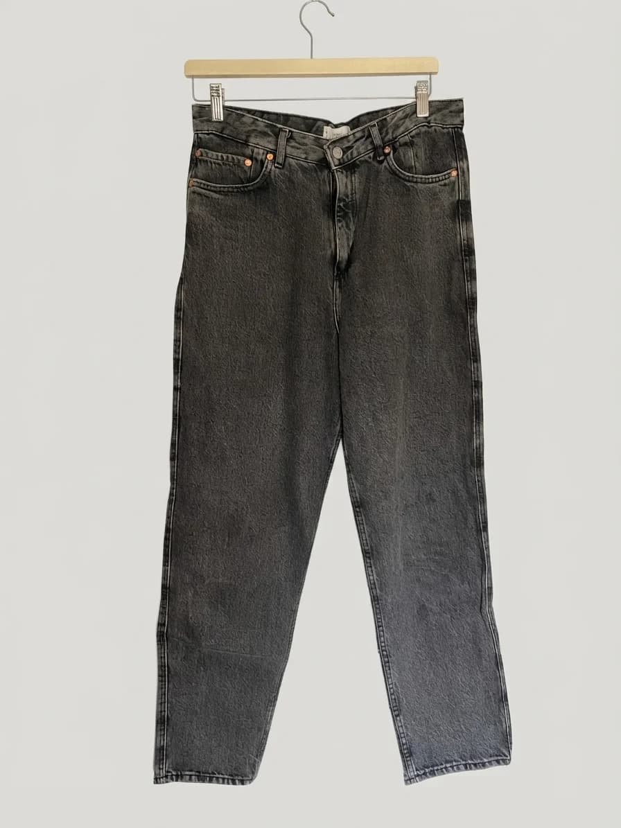 Usado por Sofia Arenas, Jeans Mango, talla 40