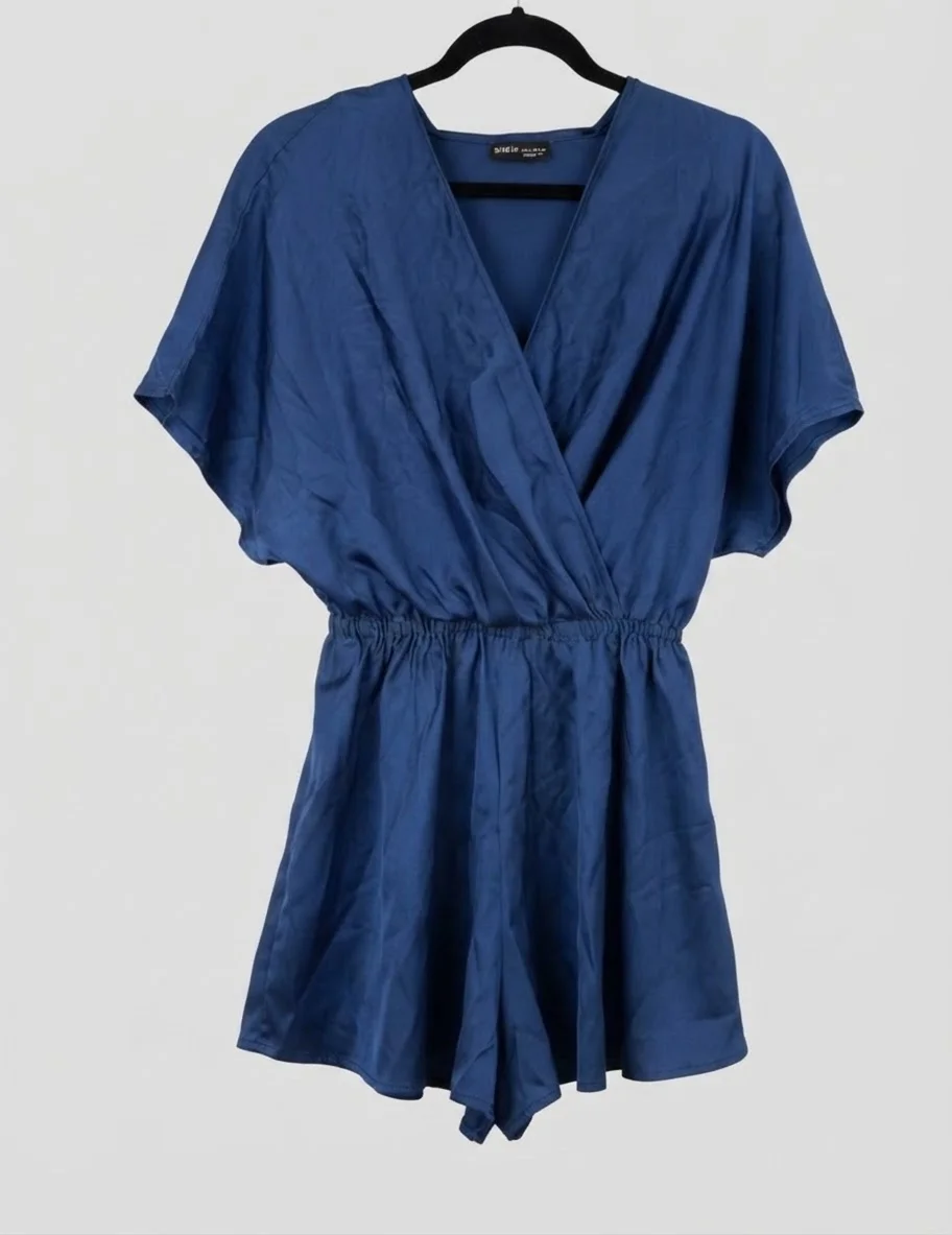 Usado por Domenika’s Closet, Enterito Azul, talla M