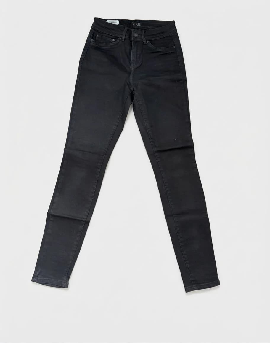 Usado por Camila Concha Salazar, Jeans Skinny negro