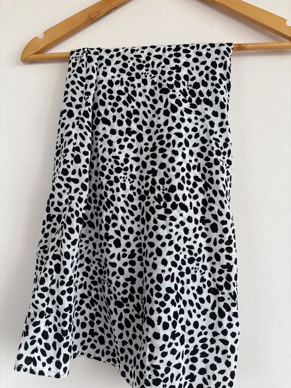 Usado por montserrat meneses, Falda midi, talla S