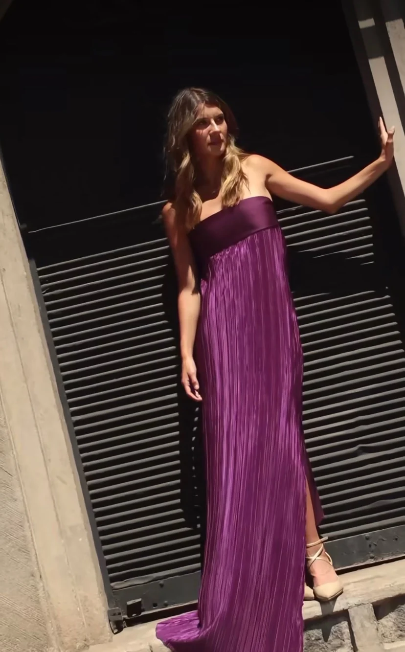 Usado por Florencia Fierro, Vestido morado, talla M