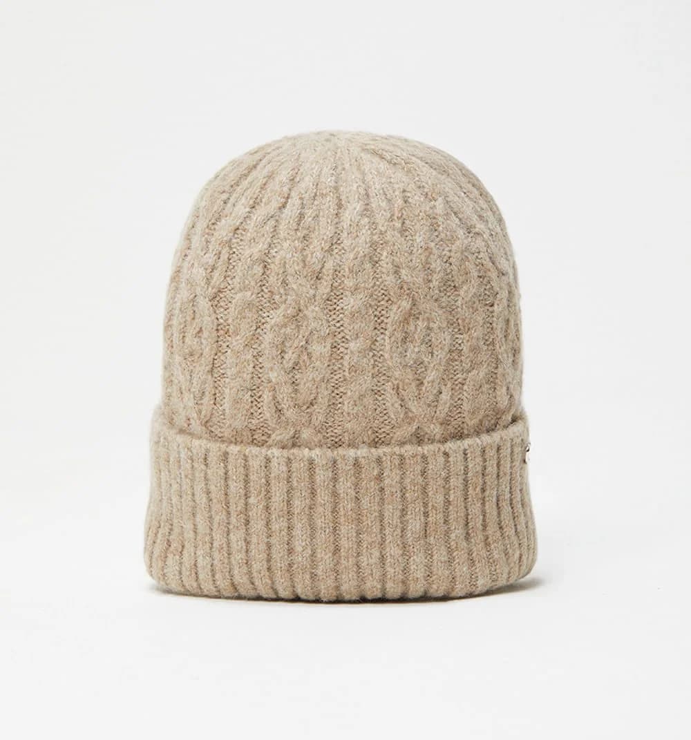 Usado por Carolina Navarro Monsálvez, Gorro Beige