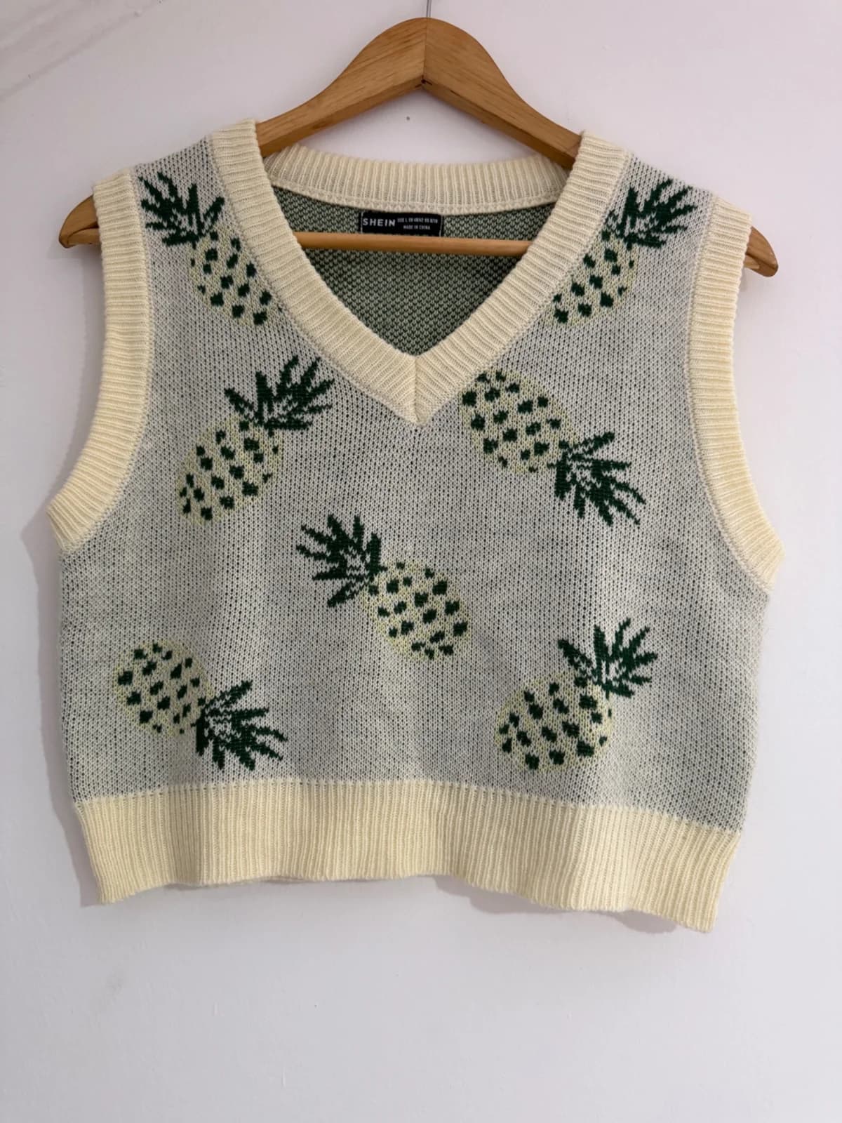 Sweater S/Mangas piña — foto 1