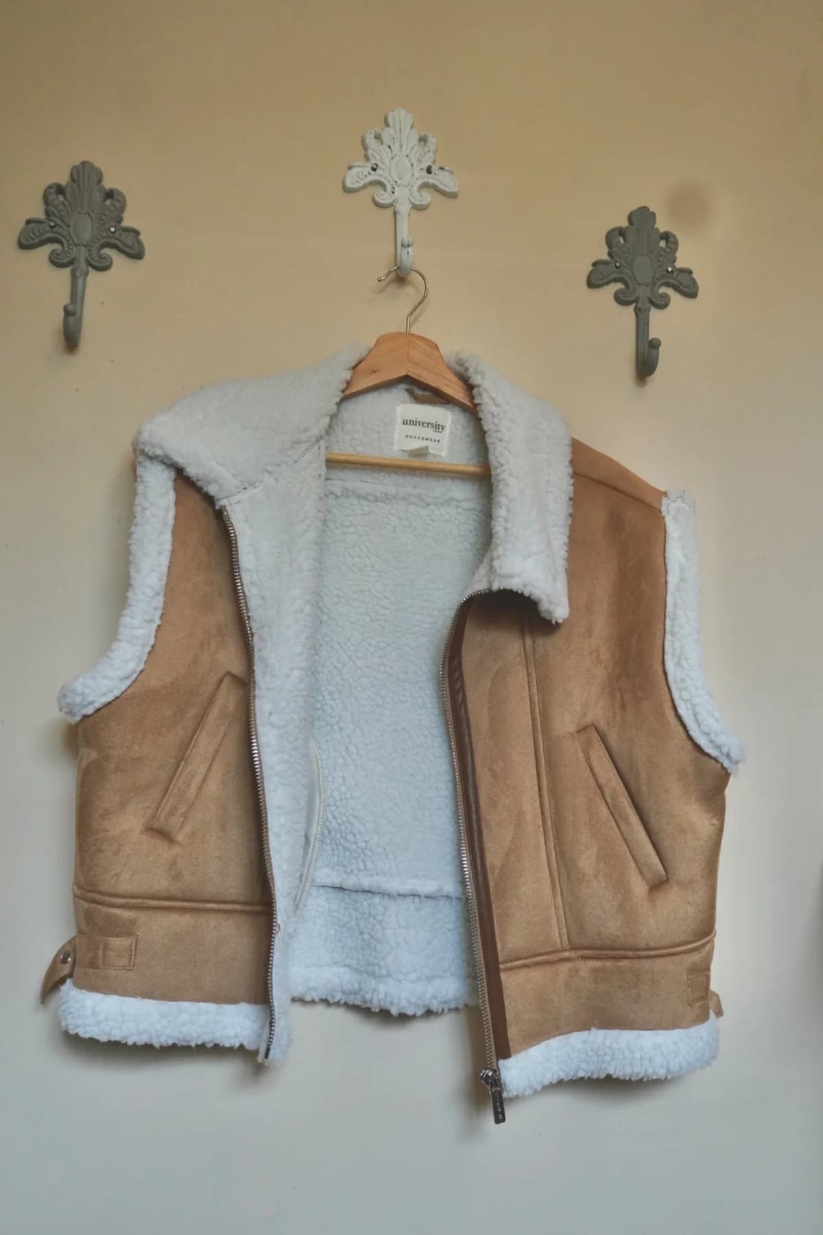 Usado por María Paz Concha, Vest invierno gamuza, talla XL