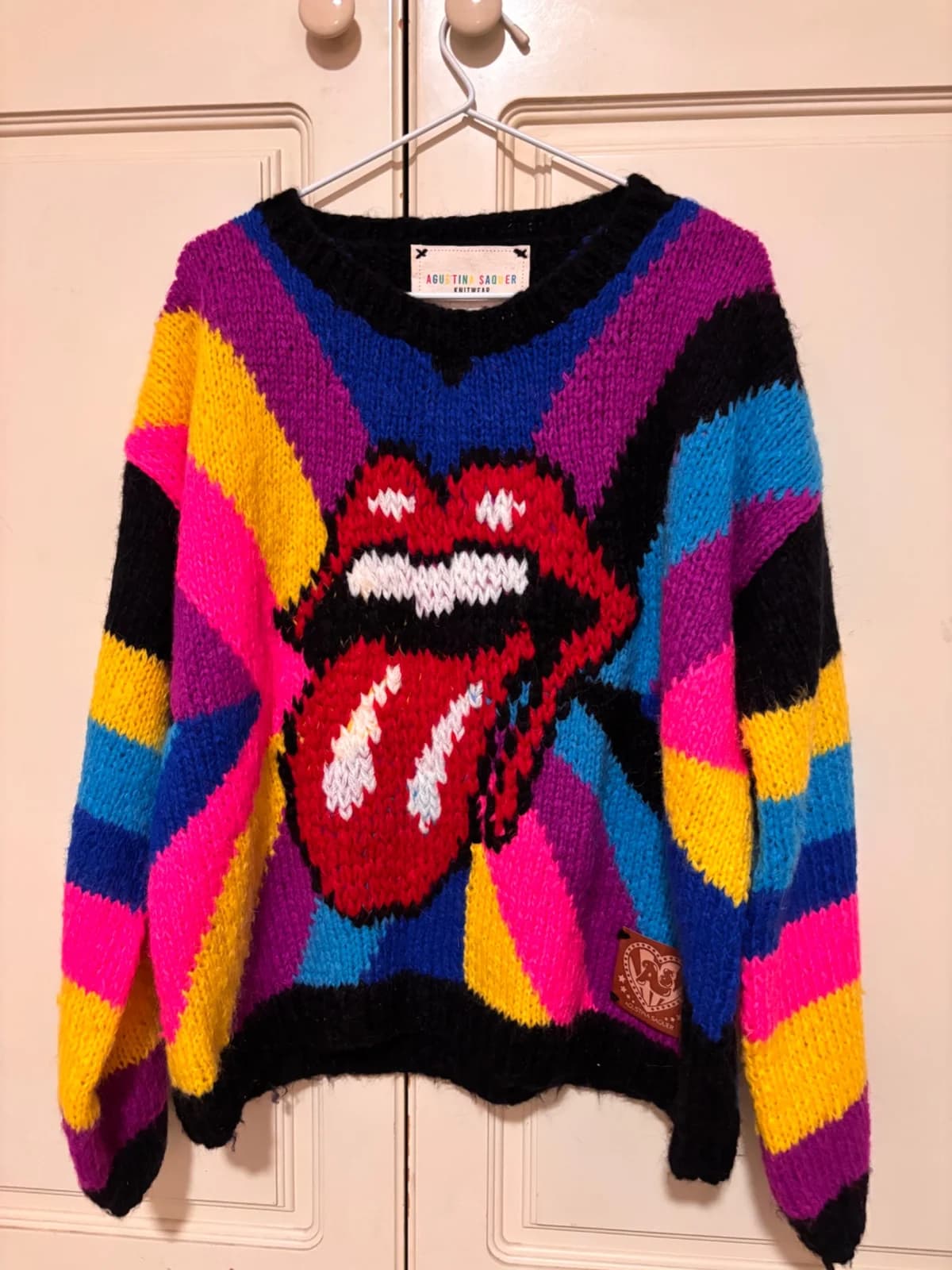 Usado por Antonia Poblete Ramadanovich, Sweater Agustina saquer, talla M