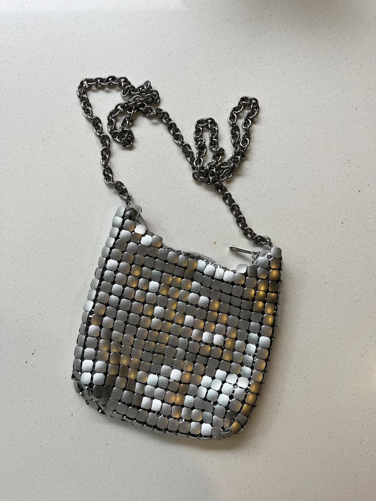 Usado por Camila Briseño, Cartera Zara