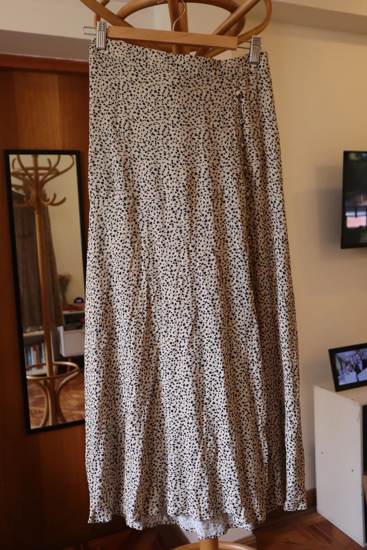 Usado por Camila Fones, Falda animal print, talla S