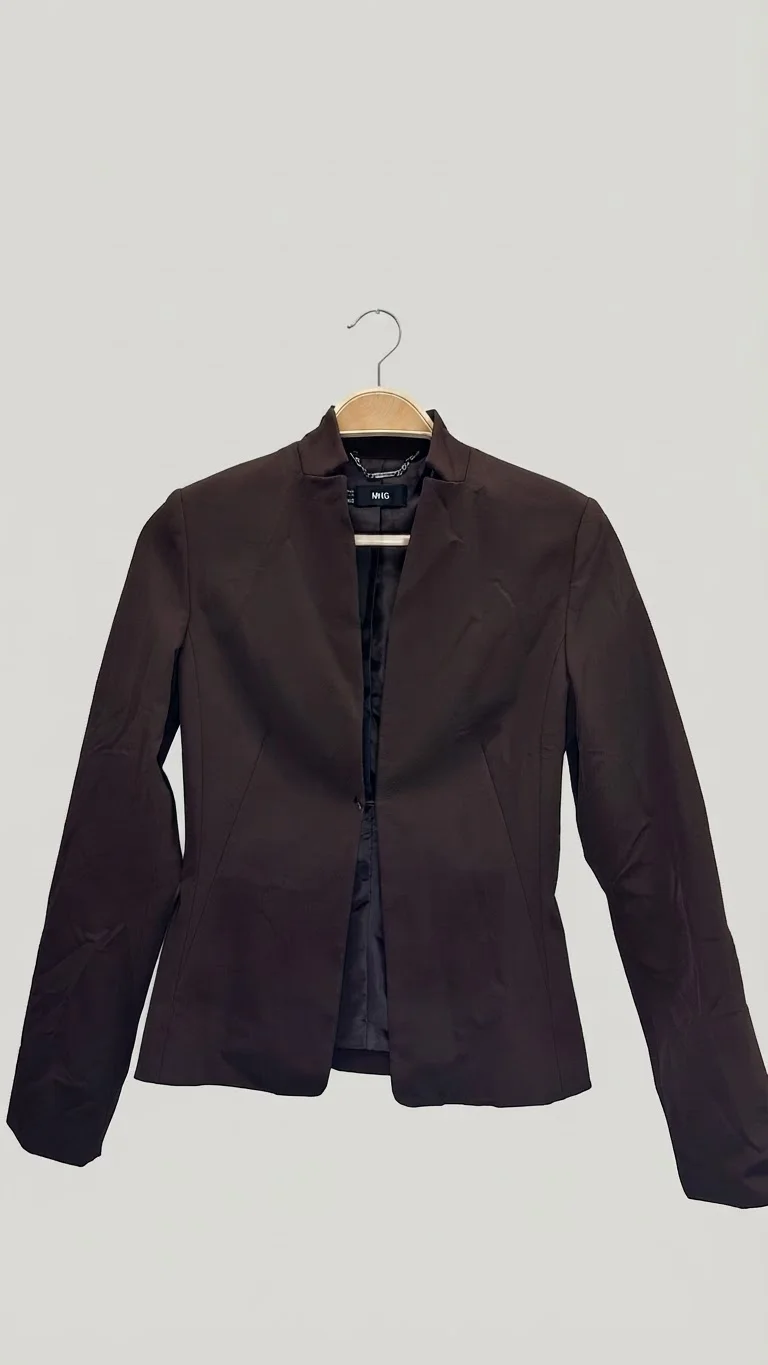Usado por Javiera Bravo, Chaquetilla ajustada Mango, talla S