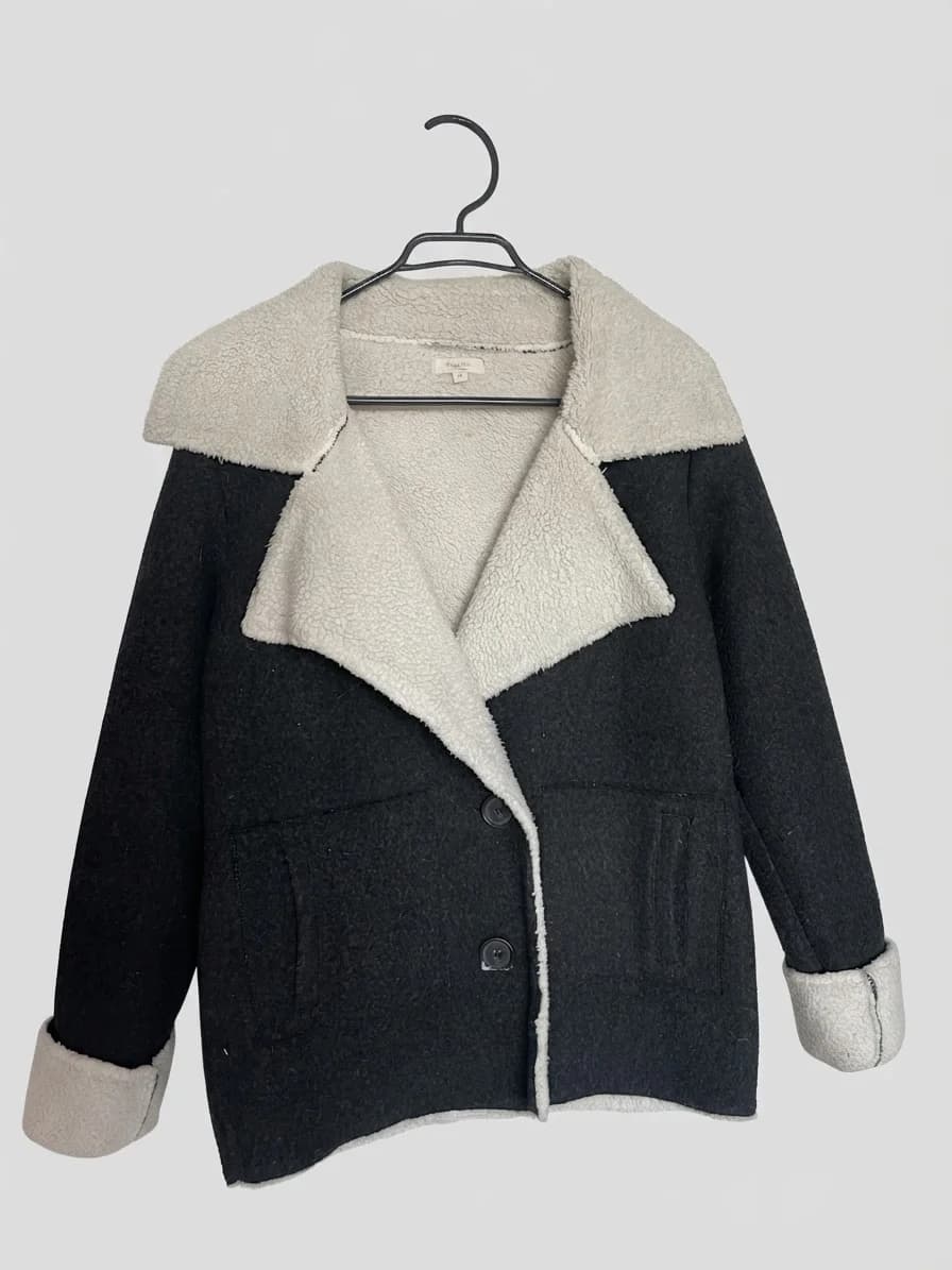 Usado por Camila Molina, Chaqueta Regata, talla M