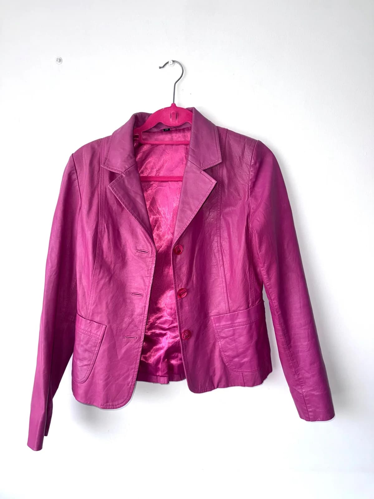 Blazer cuero rosado — foto 1