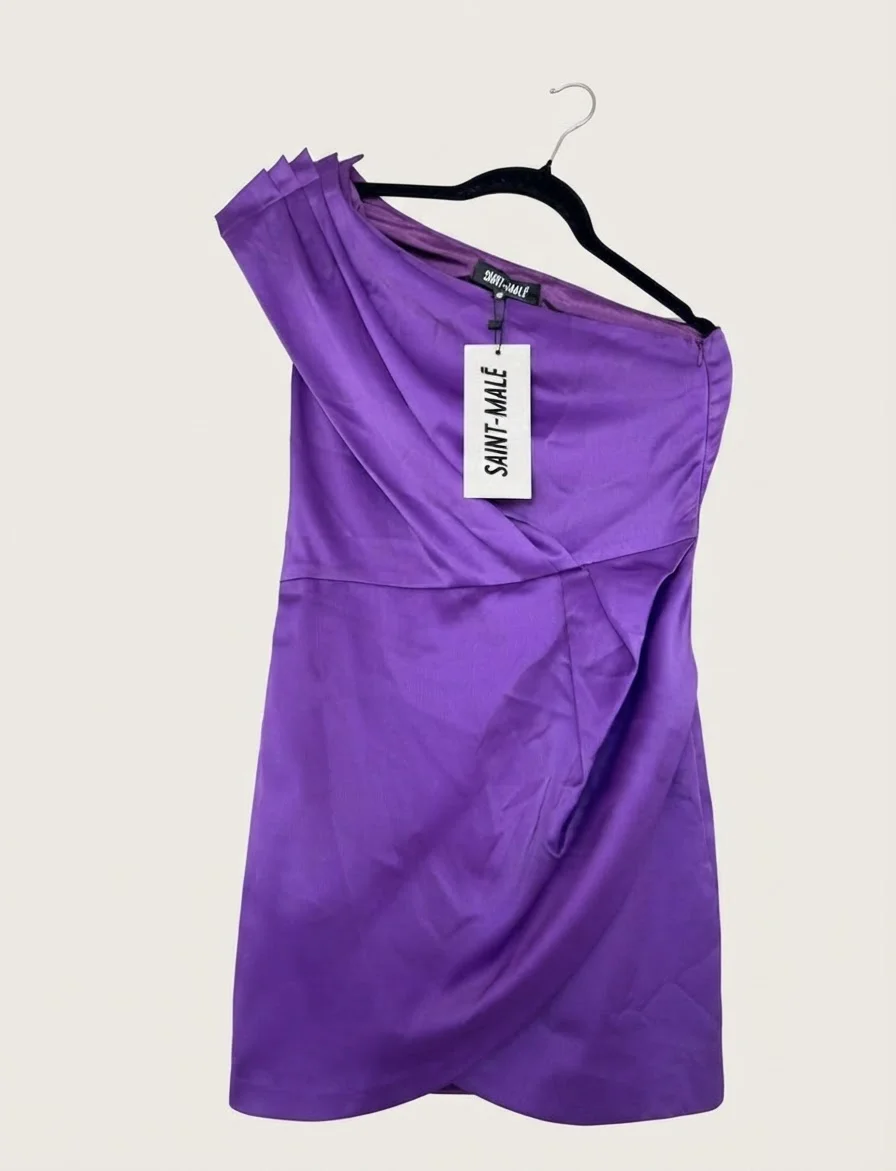 Usado por Domenika’s Closet, Vestido Morado Elegante , talla M