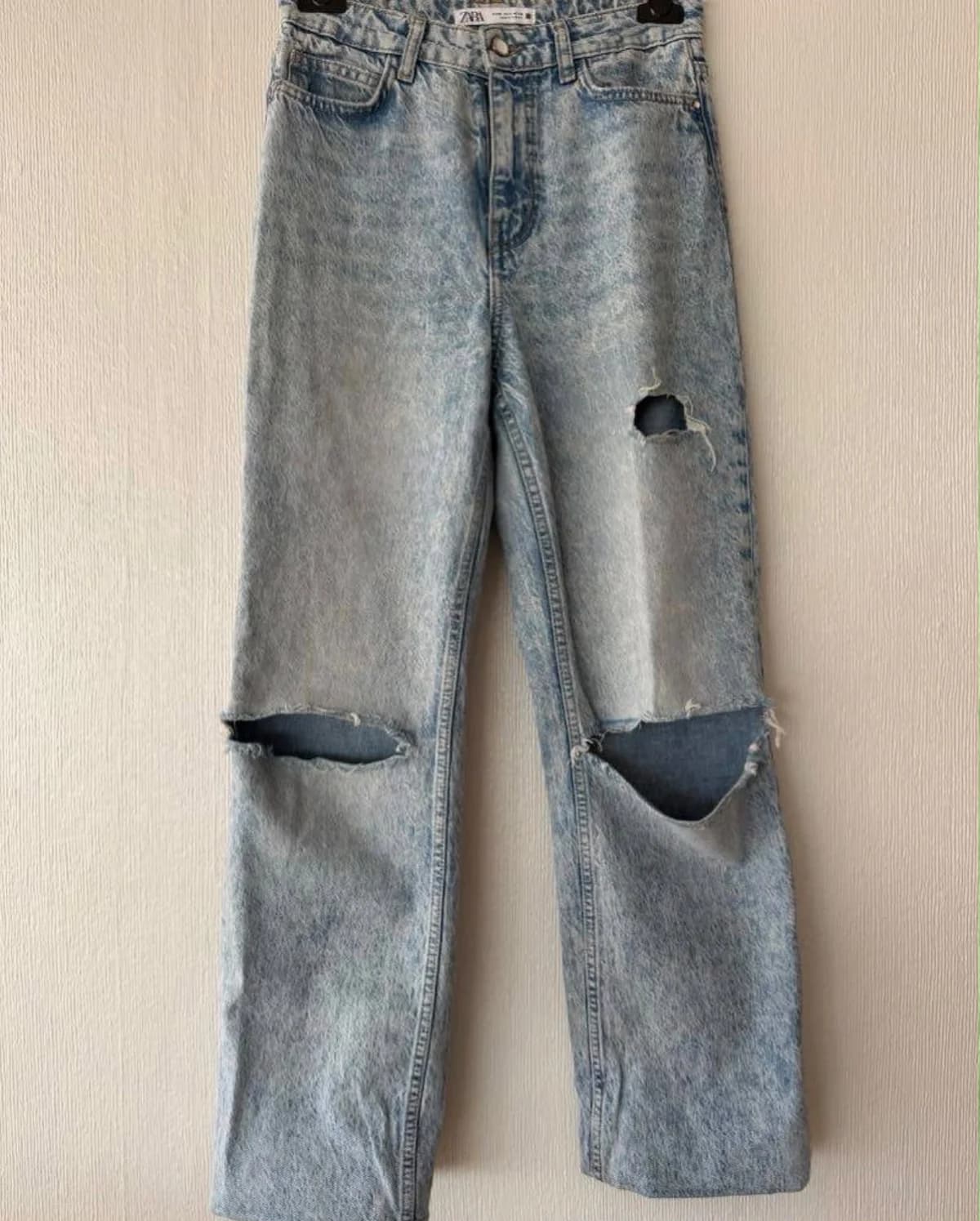 Jeans — foto 1